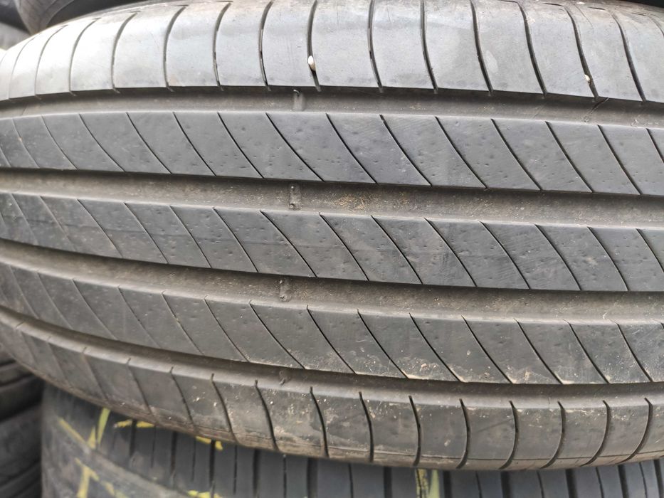 2бр Летни гуми 215 65 17 - Michelin - DOT 2024