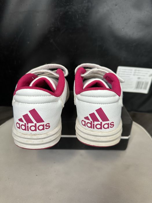 Маратонки Adidas