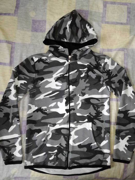 Камуфлажни Военни Дрехи Яке Панталон Елек - ИЗБОР