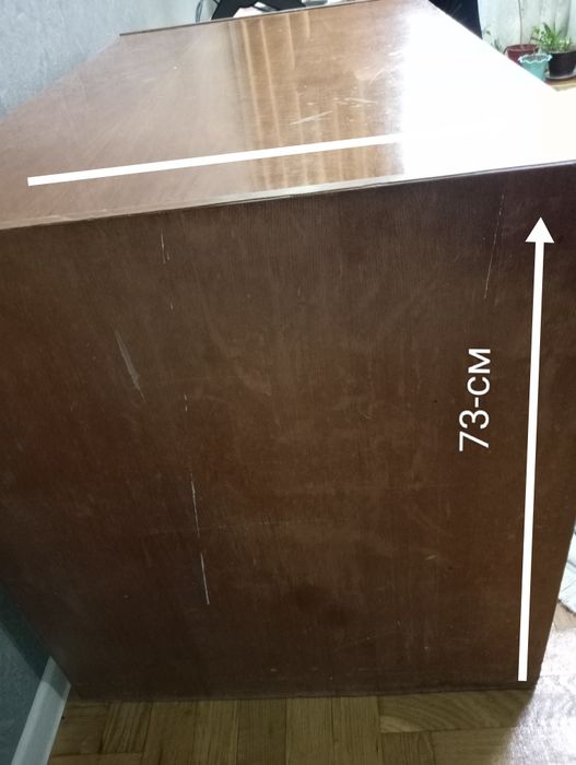 Срочно продаётся письменный стол