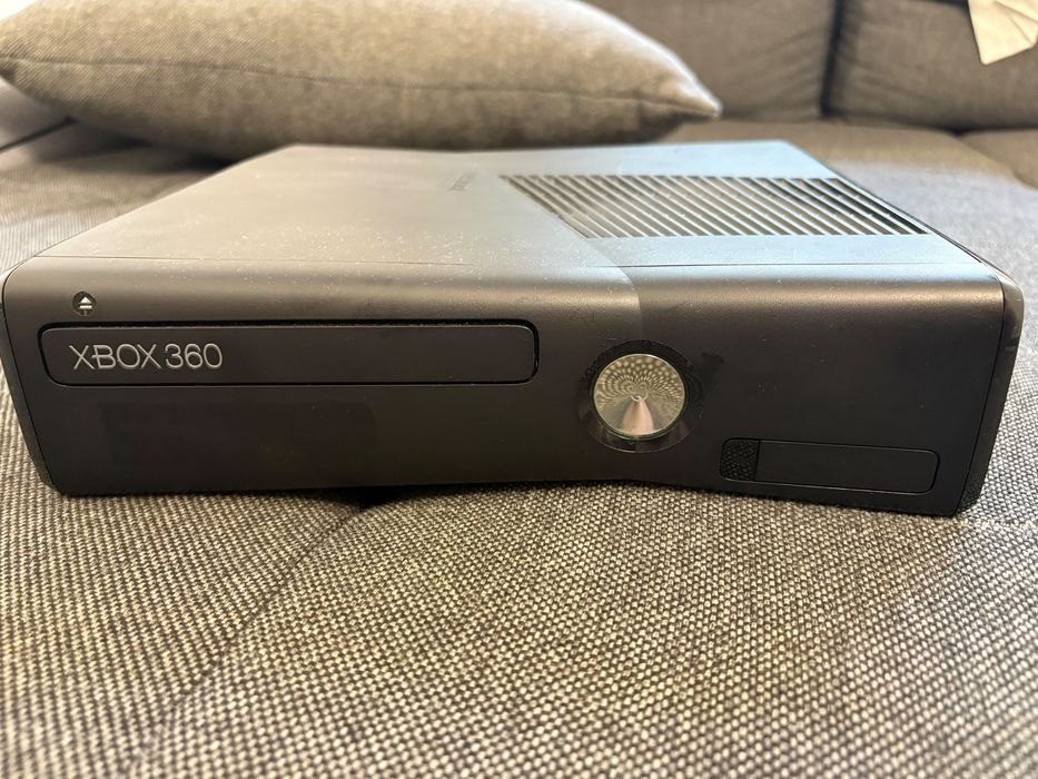 Xbox 360 modat+kinnect+1 controller