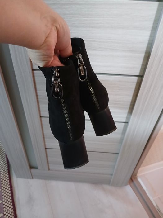 Продам осенный сапоги новый