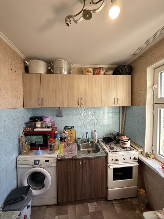 4мкр 3эт 3ком срочно