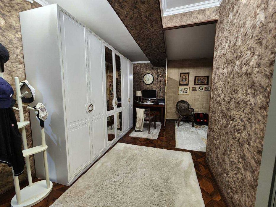 ПРОДАЕТСЯ 4-3/2/4 90м2 Ц-5 Юнусабадский