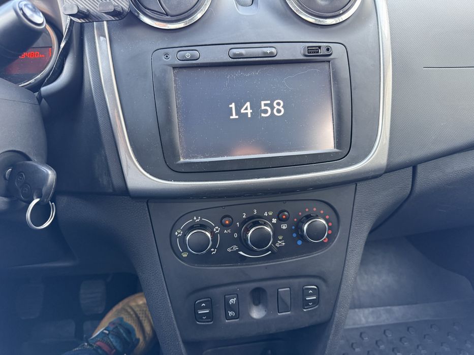 Vind Taxi Dacia sandero motor 900 cu turbo