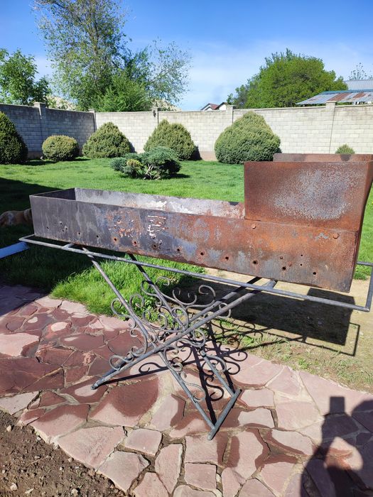 Продам мангал бу на подстолье