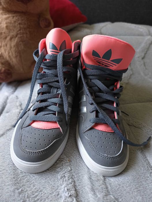 Детски спортни обувки Adidas