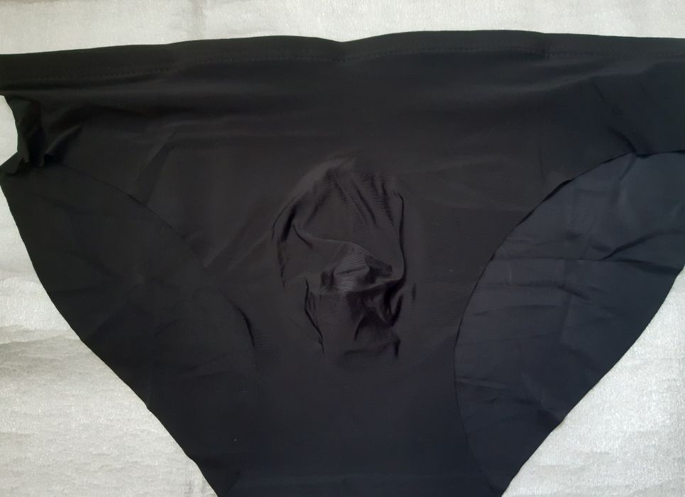 Chiloti barbati foarte subtiri de vară sexi ceva deosebit