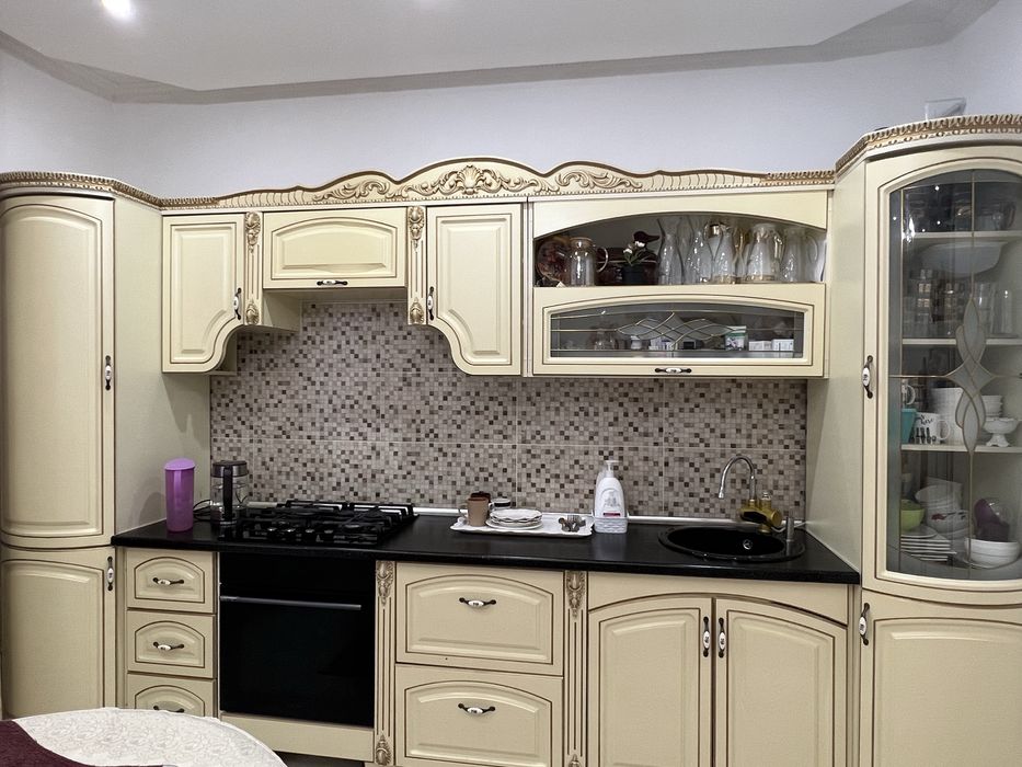 Продам двухэтажный коттедж