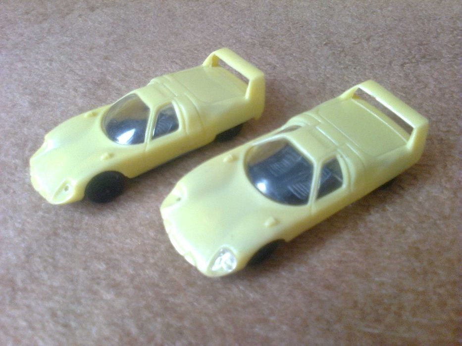 играчки колички; камиончета