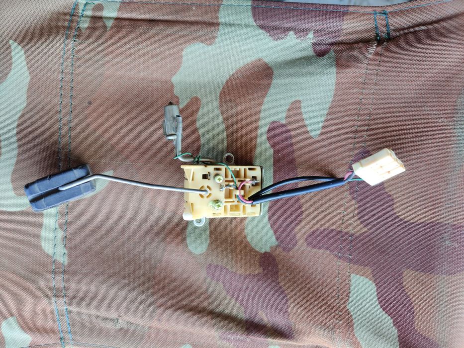 Датчик уровня топлива РАВ4