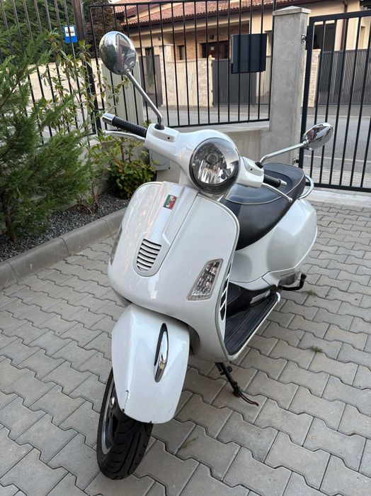 Vespa GTS 300 i.e. 2008 | 32.000 km | ITP 2028