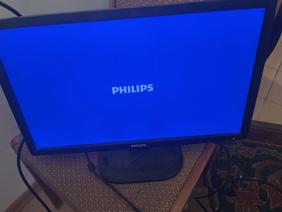 Монитор 22дюйма Phillips