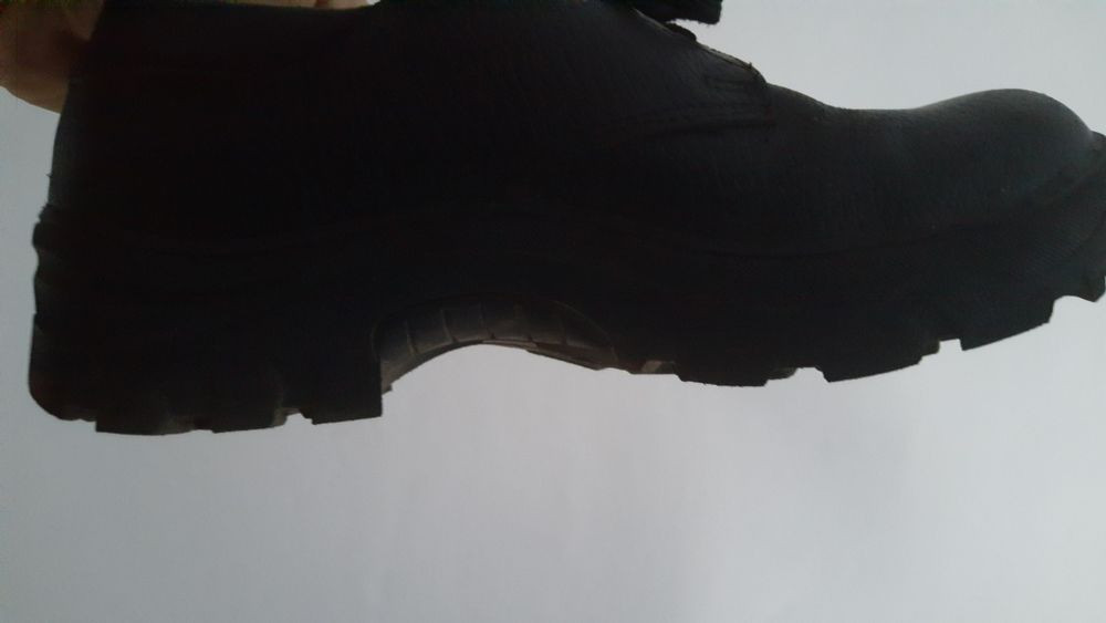 Продам ботинки рабочие