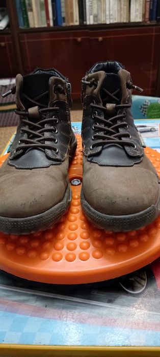 Демисезонные ботинки на 31-32 размер
