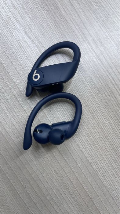 Beats Powerbeats pro