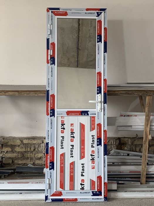 Акфа Эшиклар ва Ойналар