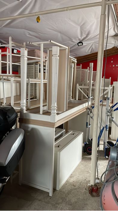 Mese si scaune diferite dimensiuni