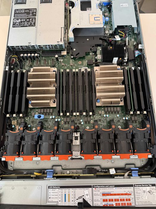 Server DELL PowerEdge R640: Xeon Gold 6132, 32GB DDR4, 4x HDD 1TB SAS LFF+ 2x SSD 256GB SATA SFF, H330 RAID/HBA 2x750W [configurabil, factura, TVA]