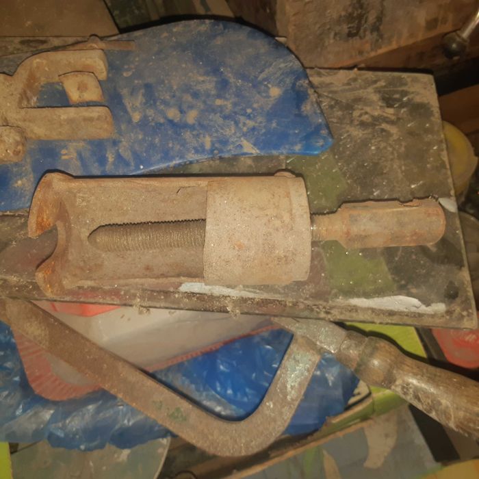 Инструменти-киркобрадва