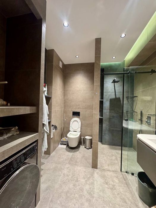 Продается Шикарная двушка, оцените!! 3й этаж. 64м2. Багишамал Сити.