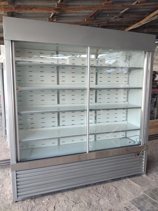 Витрини шкаф холодильник
