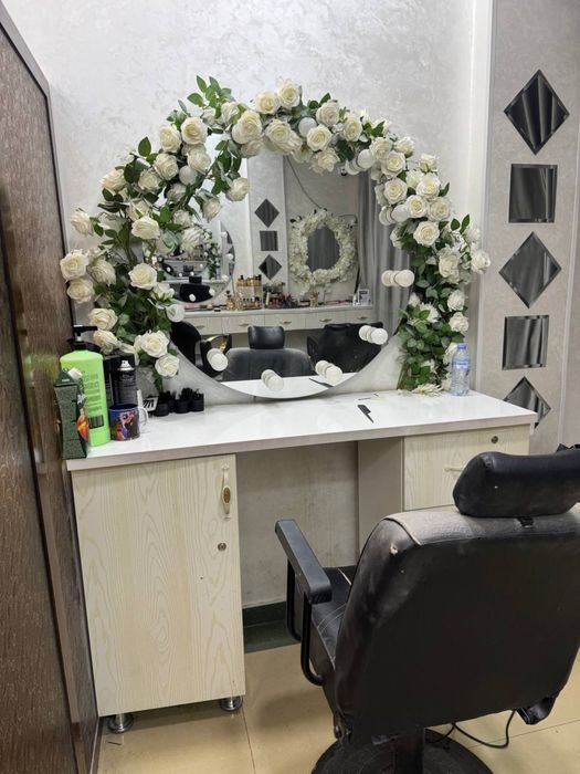 Salon mebel sotiladi