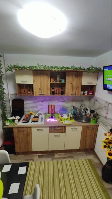 Ofer la schimb apartament cu casa !