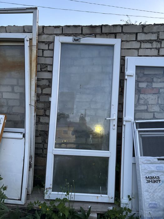 Продам пластиковые окна и двери
