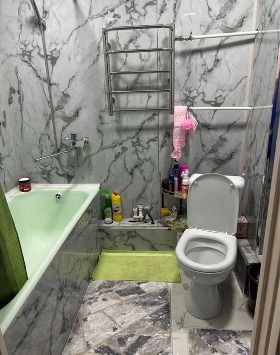 Сотилади 2/3/4 Коракамиш 1/4