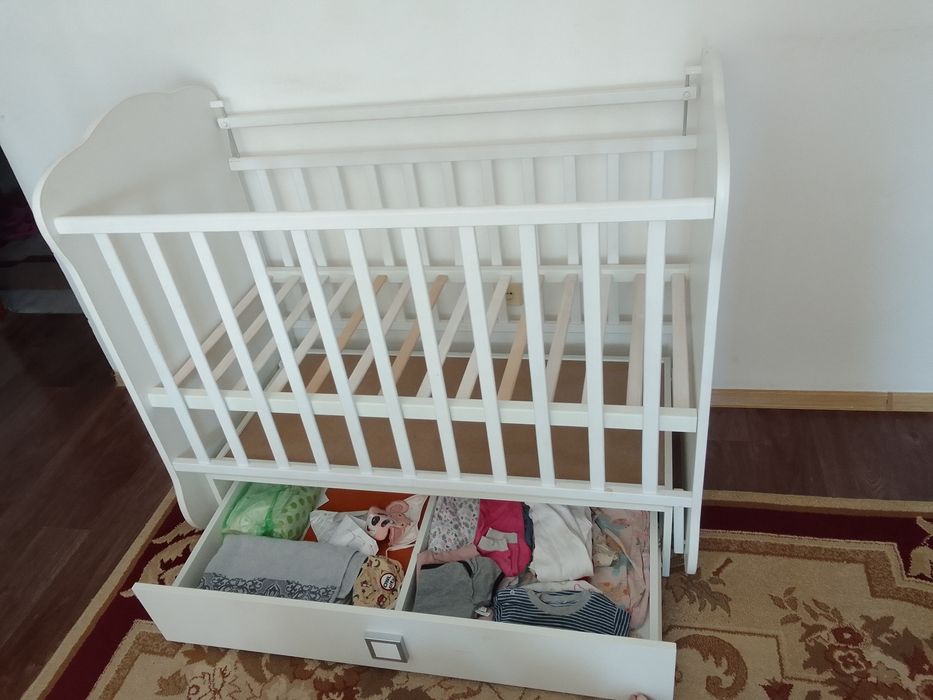 Манеж. б/у. белый.