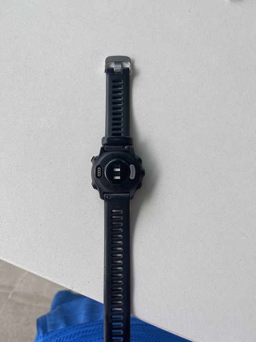 Смарт часовник GARMIN FORERUNNER 55, черен