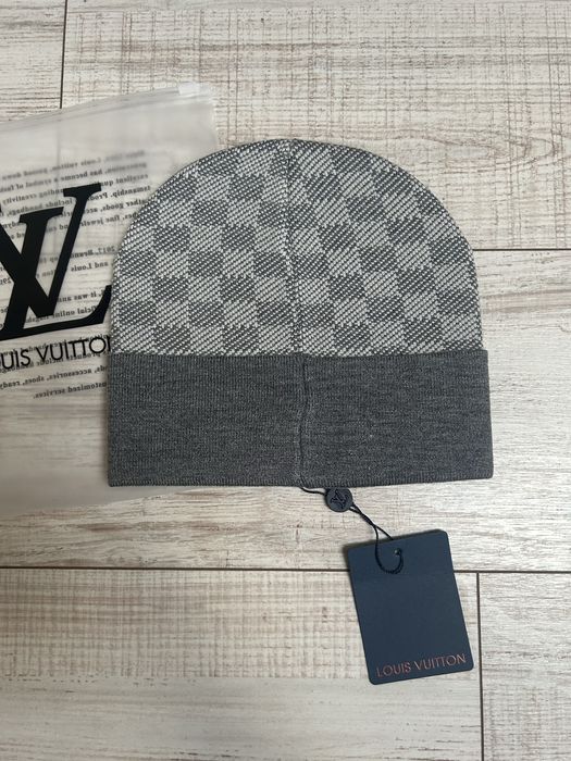 Caciula Louis Vuitton
