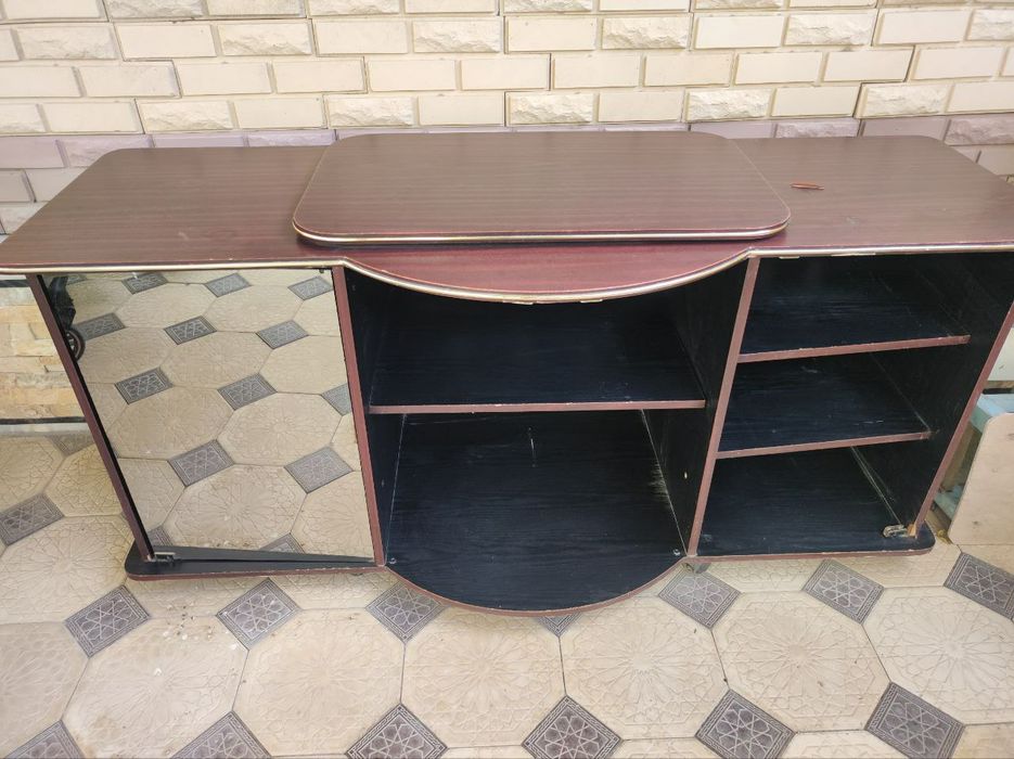 Тумба под телевизор