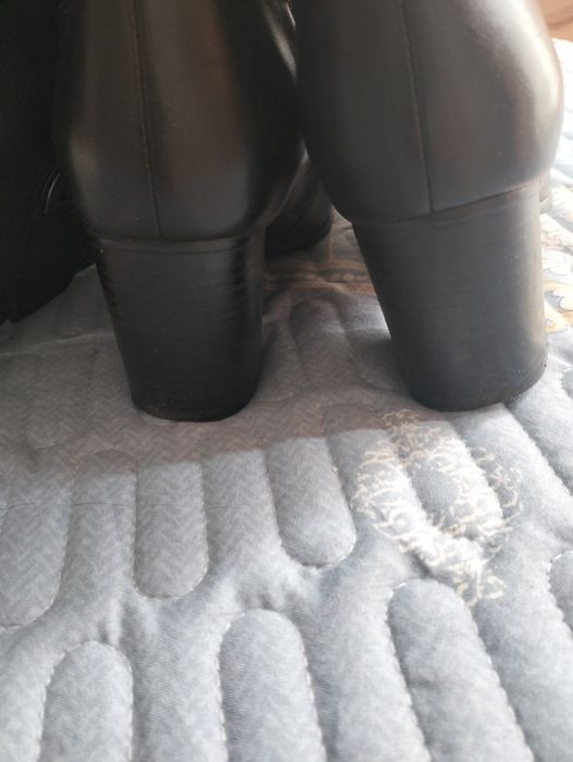 Сапоги кожаные,  демисезонные. Черные.