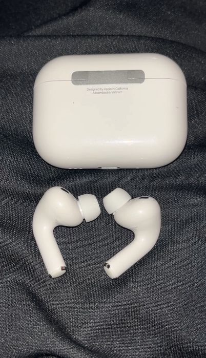 airpods pro 3 mai multe detalii in pv