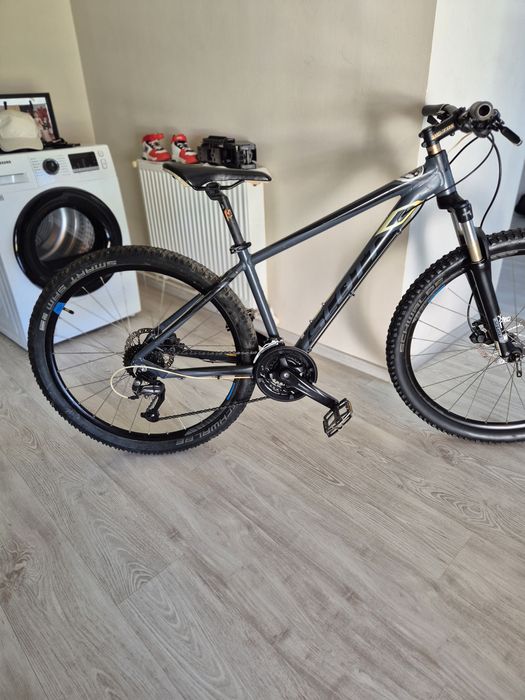 Bicicleta SCOTT,roti 27.5,frane hidraulice Shimano, furca blocabila