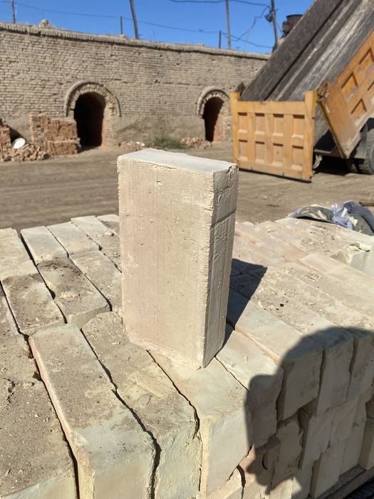 красный женный кирпич с доставкой