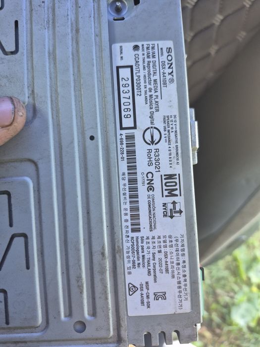 Продам магнитолу и колонки 800W