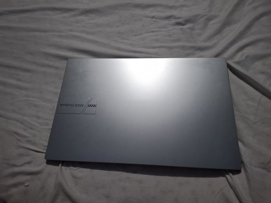 Asus vivobook 15