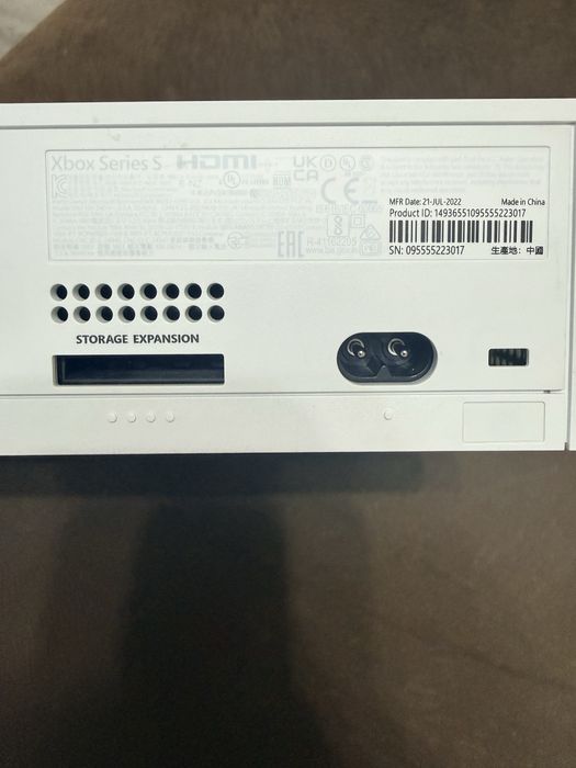 Продам игровую приставку Xbox