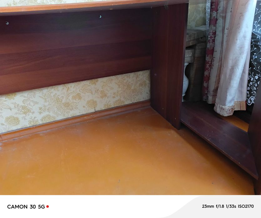 Продам стол компьютерный