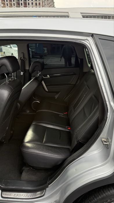 Captiva 3 2013 yil seriy metallik gazi bor zo'r holatda