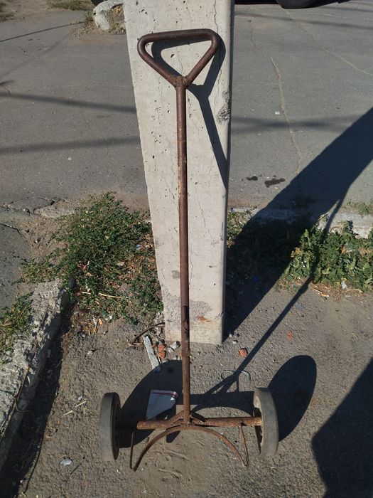 Тележка для сорока литровой  фляги