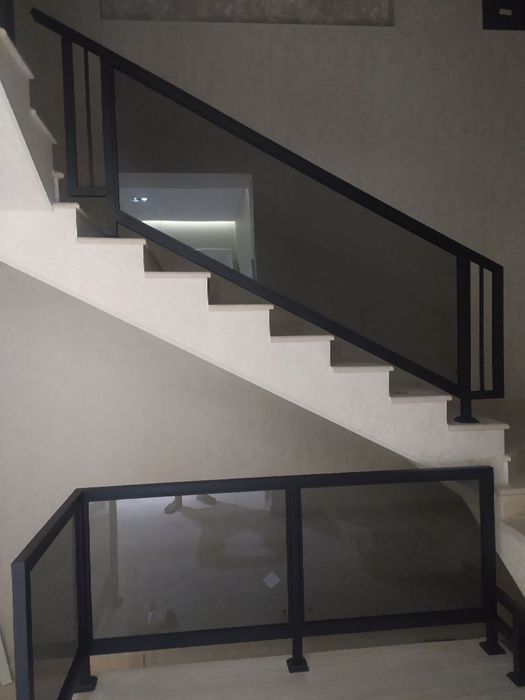 Решотки перила навесы ворота будки. .сендвич панели д