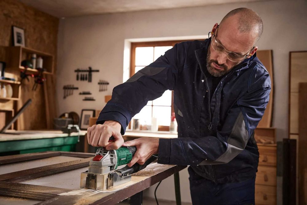 Freza pentru lac si vopsea PARKSIDE PLF 720 A1,