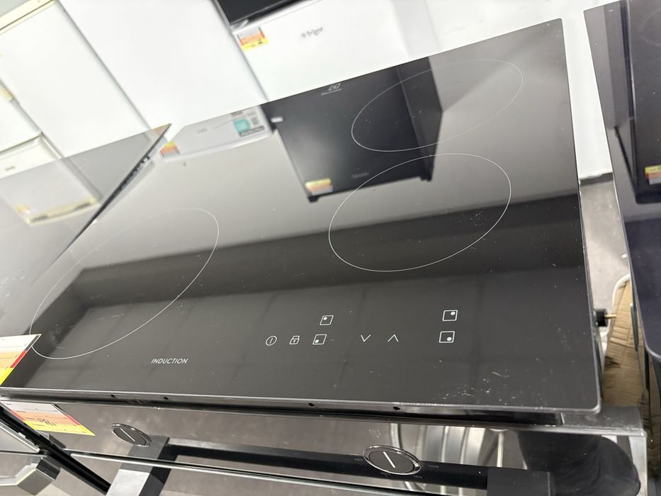 Индукционен плот Electrolux HOI624S (Черен) 60 см.