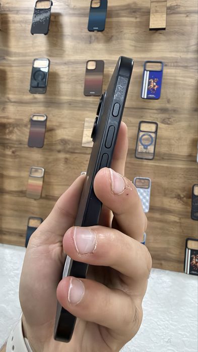 iPhone 16