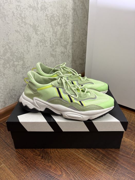 Кроссовки Adidas Ozweego