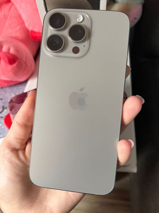 Vând Iphone 15 Pro max